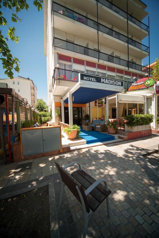 Hotel Madison ริชโชเน ภายนอก รูปภาพ